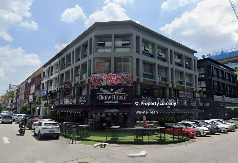 For Rent - Taman Desa 3 Storey Mainroad Corner Shoplot