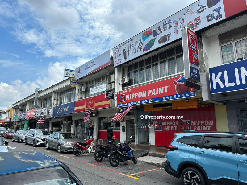 For Sale - 3 STOREY RARE,BALAKONG,TAMAN TAMING JAYA