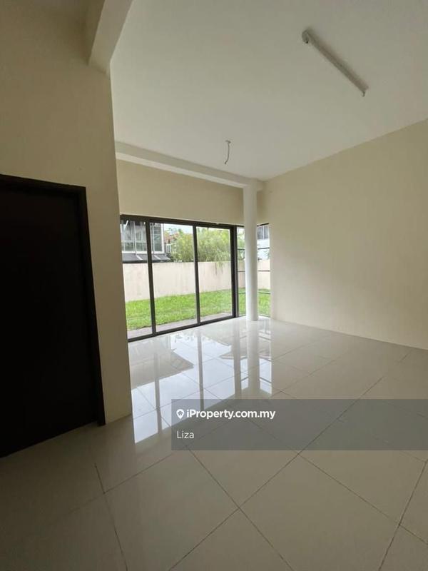 Bungalow House for Sale in Banyan Close, Bandar Bukit Mahkota, Bangi by Liza - iProperty.com.my