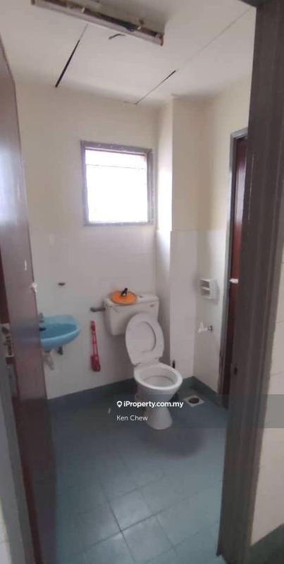 Rumah Berangkai 2 Tingkat untuk Dijual di myj42, Seri Kembangan oleh Ken Chew - iProperty.com.my