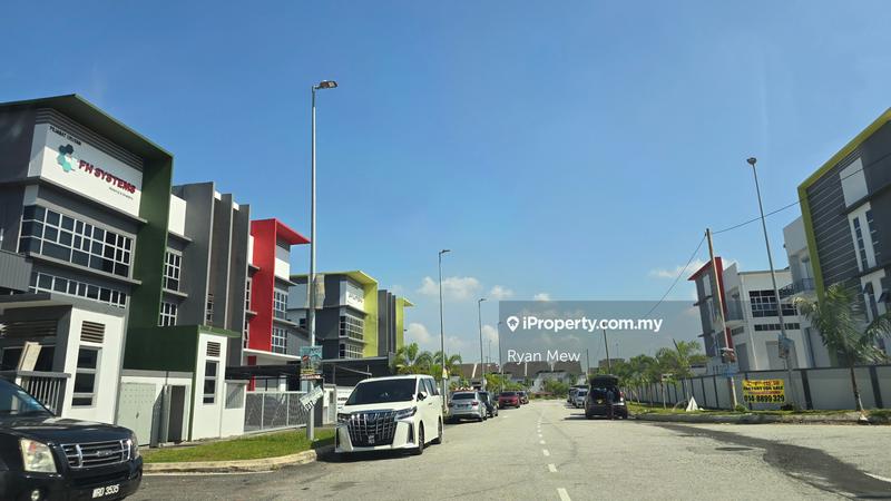 Semi-D Factory for Rent in Taman Perindustrian Tasik Perdana, Puchong by Ryan Mew - iProperty.com.my