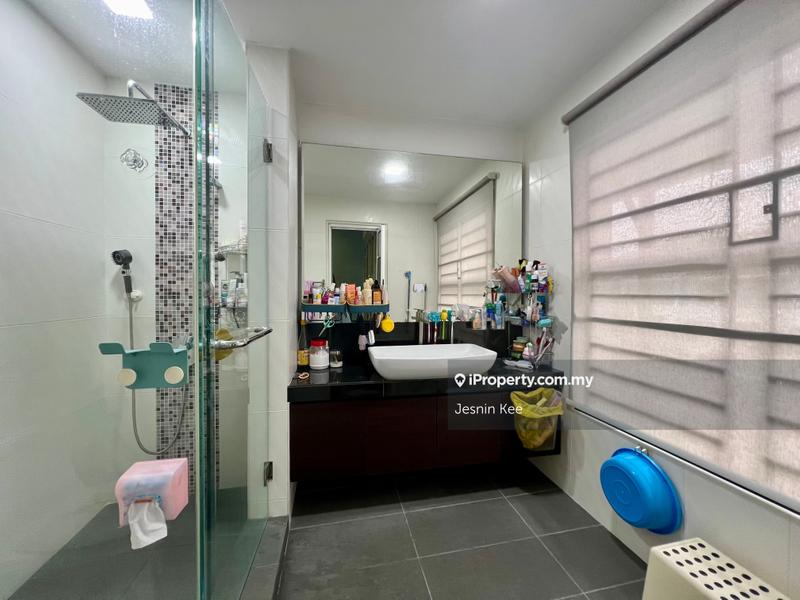 Rumah Berangkai 3 Tingkat untuk Dijual di Lake Fields, Sungai Besi oleh Jesnin Kee - iProperty.com.my