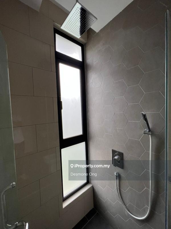 3.5-storey Terraced House for Sale in Taman Bukit Serdang, Seri Kembangan by Desmone Ong - iProperty.com.my
