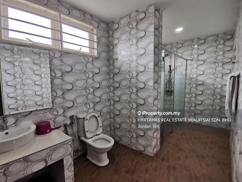 Bungalow House for Sale in Seksyen 8, Kota Damansara by Jordan Teh - iProperty.com.my