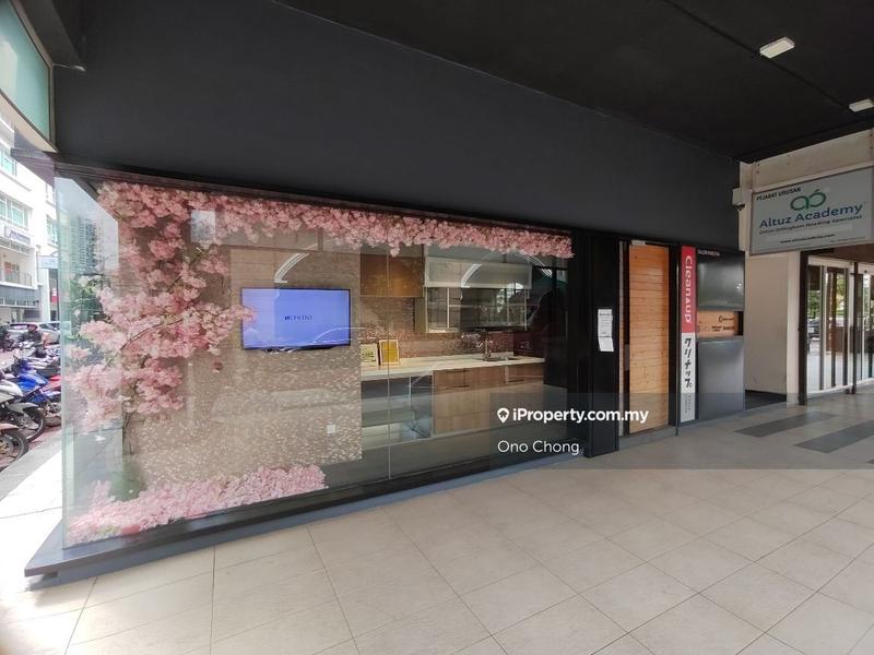 Kedai untuk Dijual di Kelana Jaya, Petaling Jaya oleh Ono Chong - iProperty.com.my