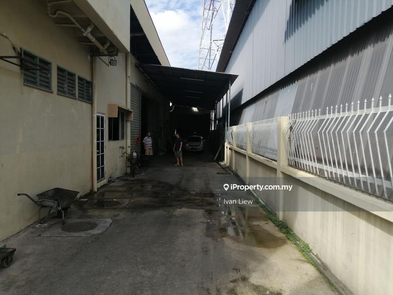 Semi-D Factory for Sale in Taman Sri Serdang, Seri Kembangan by Ivan Liew - iProperty.com.my