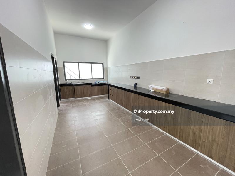 Rumah Berangkai 3 Tingkat untuk Disewa di Corner Hijauan Selayang Perdana Residensi Bluesky, Selayang oleh Loki Loh - iProperty.com.my