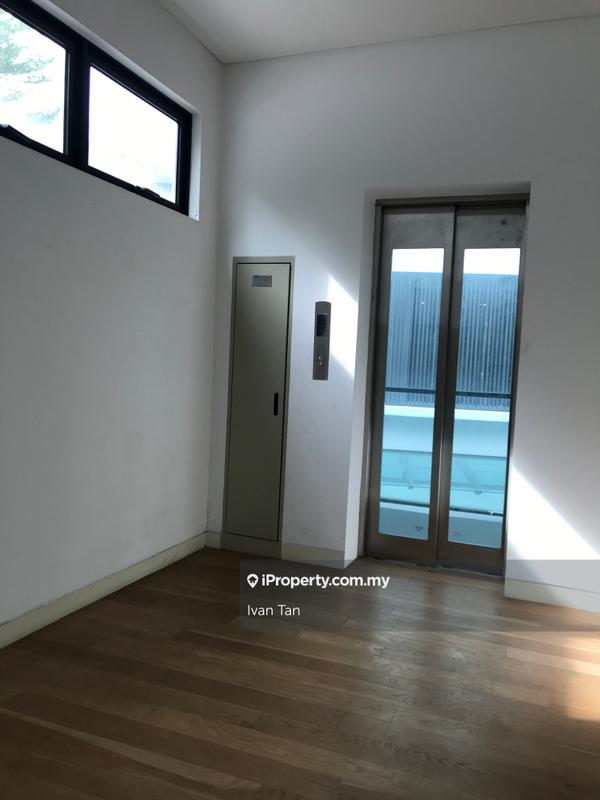 Banglo untuk Dijual di Taman Danau Desa, Taman Desa oleh Ivan Tan - iProperty.com.my