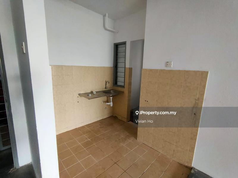 Flat for Sale in Bandar Baru Kundang by Vivian Ho - iProperty.com.my