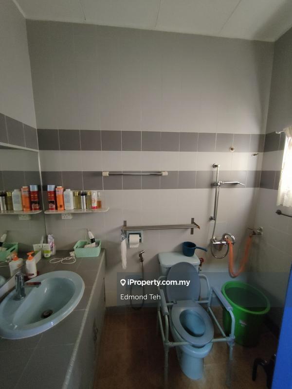 Bungalow House for Sale in Bandar Tun Hussein Onn, Cheras by Edmond Teh - iProperty.com.my
