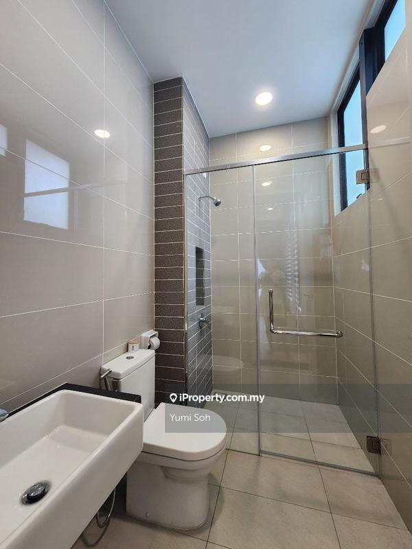 Rumah Berkembar untuk Dijual di Eco Majestic, Semenyih oleh Yumi Soh - iProperty.com.my