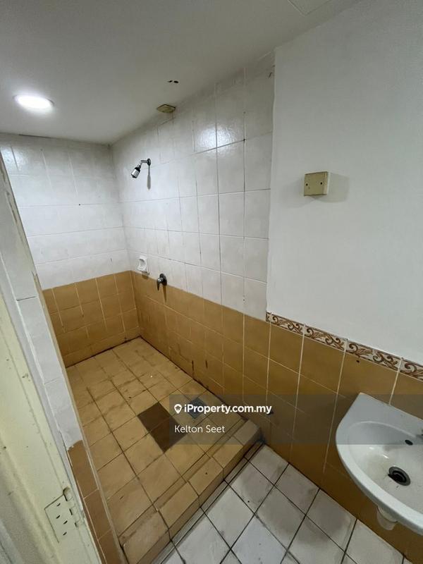 Apartment for Sale in Anggerik Villa 2 by Kelton Seet - iProperty.com.my