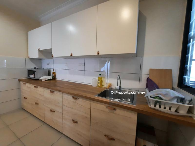 Service Residence for Sale in Woodsbury Suites by Gladys Kock - iProperty.com.my