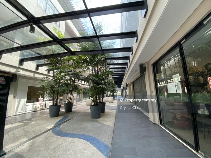 For Rent - Plaza Arkadia