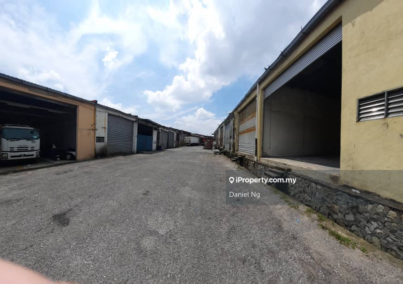 Kilang Teres untuk Dijual di Taman Industri Putra (Putra Industrial Park), Rawang oleh Daniel Ng - iProperty.com.my
