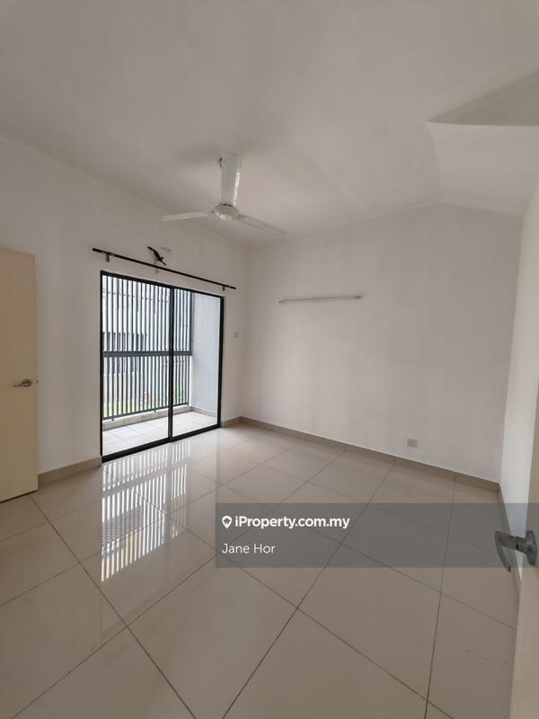 Townhouse for Sale in 16 Sierra, Puchong by Jane Hor - iProperty.com.my