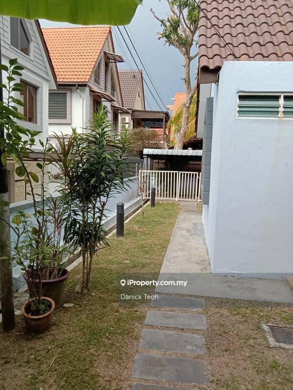 Banglo untuk Dijual di Ferringhi Villa, Batu Feringghi oleh Danick Teoh - iProperty.com.my