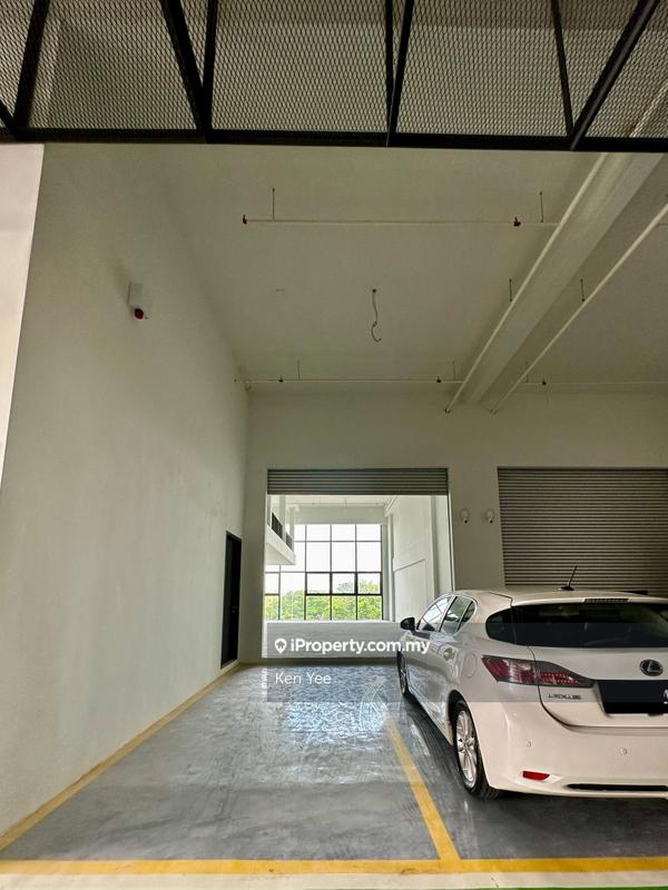 For Sale - Emhub, Warehouse/ Office/ Showroom in one, Kota Damansara, PJ Selangor