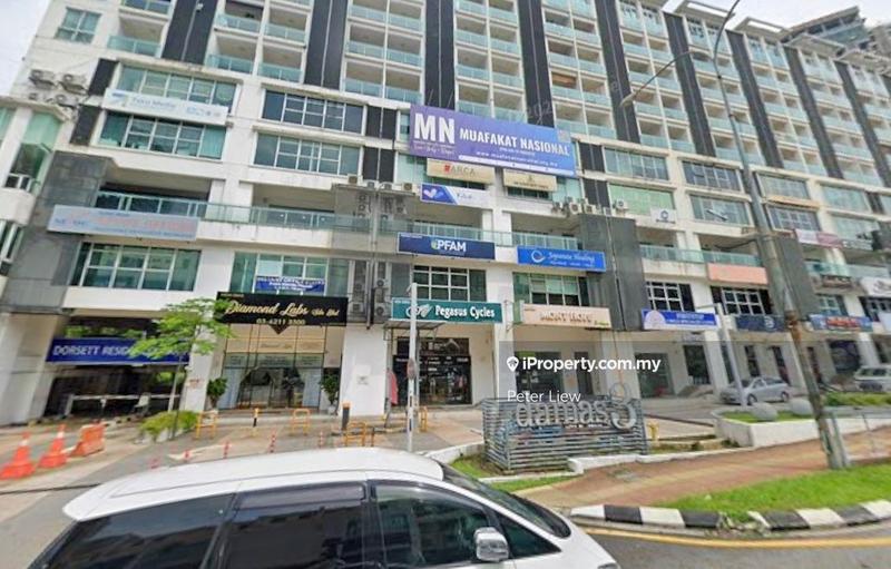 For Sale - ROI 5% ABOVE FACING MAIN ROAD 3 STOREY SHOP, FULLY TENANTED, FREEHOLD, PRIME AREA