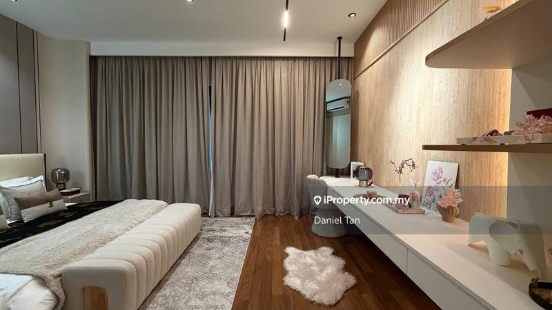 For Sale - Sastra U-Thant