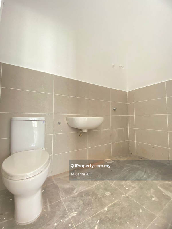 1-storey Terraced House for Sale in Taman Desa Cemerlang, Batu Pahat by M Jamil Ali - iProperty.com.my
