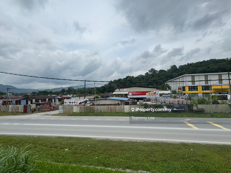 Tanah Perindustrian untuk Dijual di 1,.72 Acres Industrial Land Jalan Sungai Tekali, Hulu Langat oleh Teammy Lee - iProperty.com.my