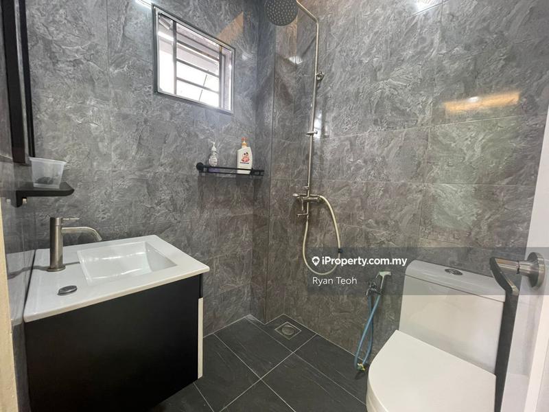 Rumah Berangkai 3 Tingkat untuk Dijual di Taman Daya, Kepong oleh Ryan Teoh - iProperty.com.my