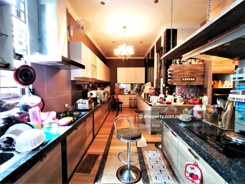Semi-Detached House for Sale in Taman Yarl, Jalan Klang Lama (Old Klang Road) by Oliver Mak - iProperty.com.my