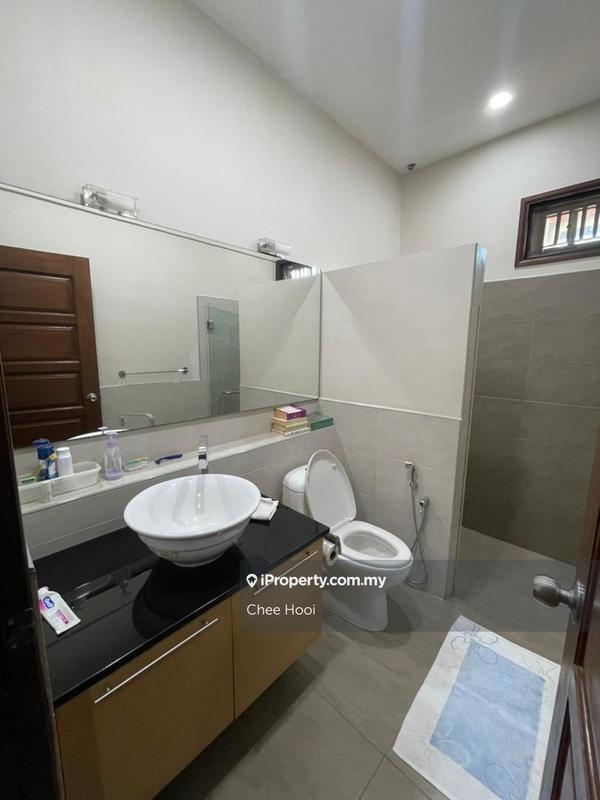 Rumah Berkembar untuk Dijual di Jalan Bunga Kaca Piring, Tanjung Bungah oleh Chee Hooi - iProperty.com.my