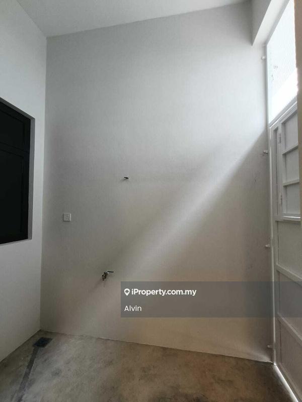 2-storey Terraced House for Rent in Taman Molek Residence, Ayer Molek by Alvin - Interior - iProperty.com.my