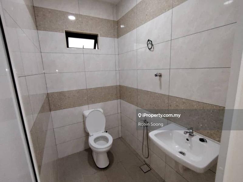 1-storey Terraced House for Sale in Taman Ayer Keroh Heights, Ayer Keroh by Robin Soong - iProperty.com.my