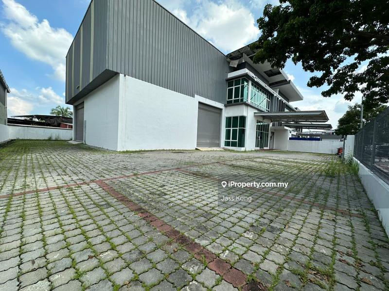 For Rent - 1.5 Storey Big Semi-D Factory for Rent