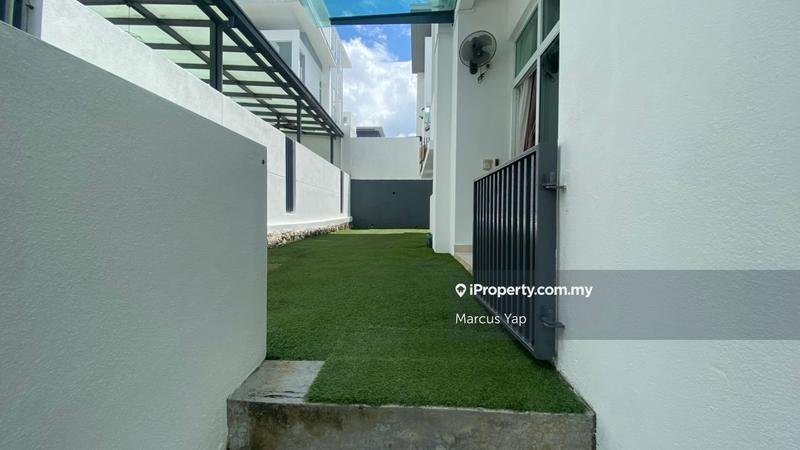 Rumah Berkembar untuk Disewa di Clover Garden Residence, Cyberjaya oleh Marcus Yap - iProperty.com.my