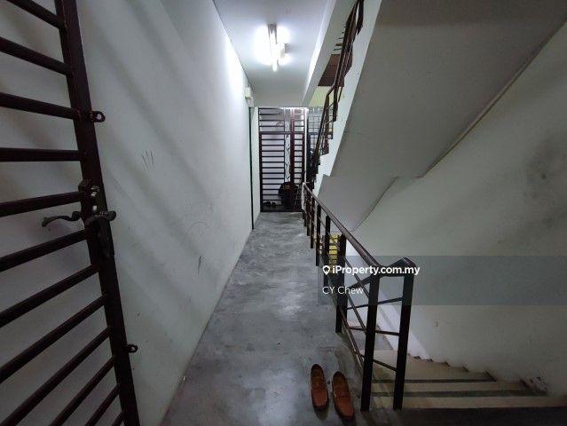 Flat for Sale in Taman Ehsan Jaya by CY Chew - iProperty.com.my