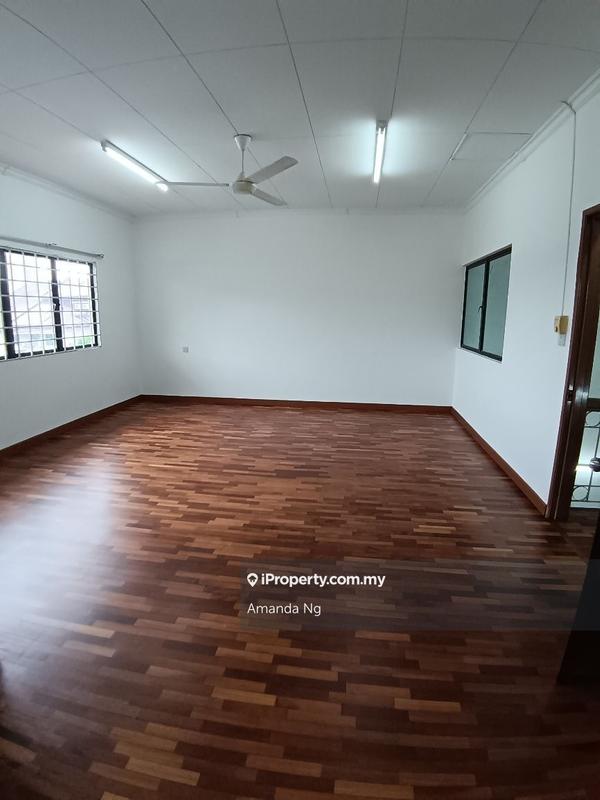 Rumah Berangkai 2.5 Tingkat untuk Disewa di BU6 @ Bandar Utama, Bandar Utama oleh Amanda Ng - iProperty.com.my