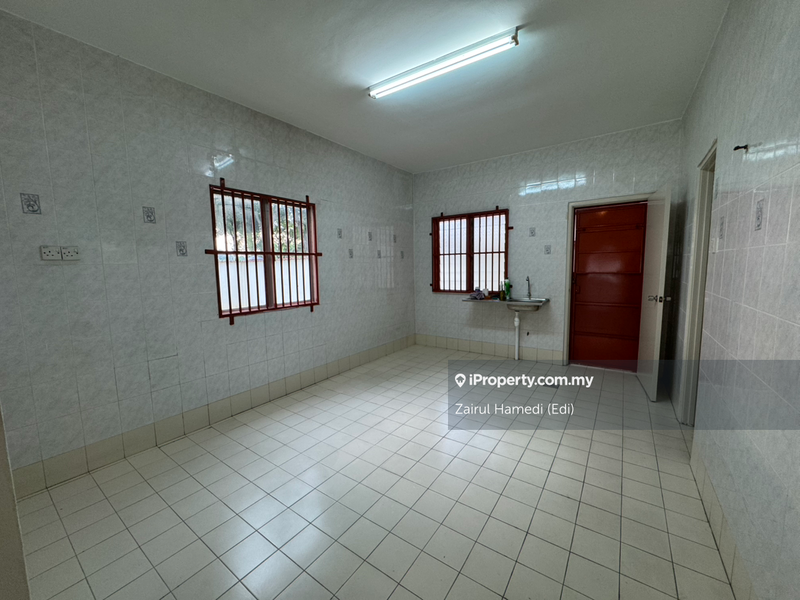 Rumah Teres 2-Tingkat untuk Dijual di Subang Bestari, Shah Alam oleh Zairul Hamedi (Edi) - iProperty.com.my