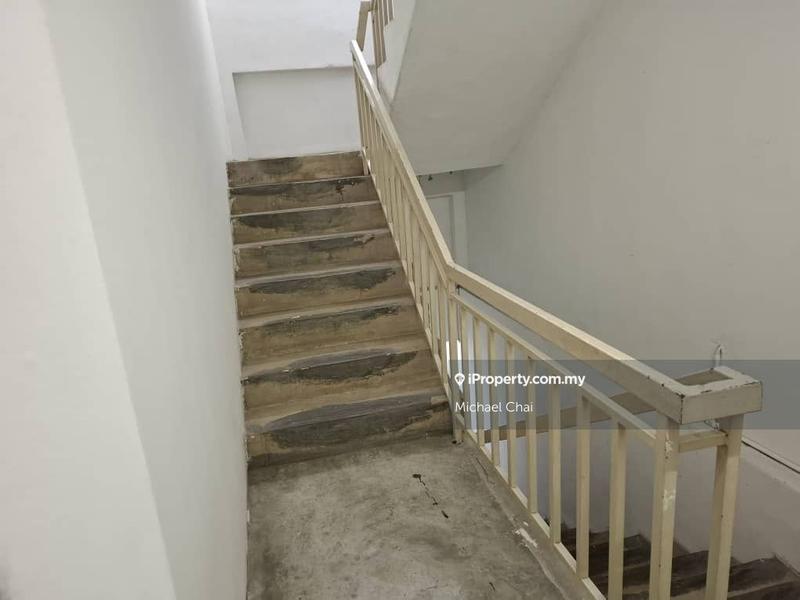 Shop-Office for Sale in uyeqi, Jalan Klang Lama (Old Klang Road) by Michael Chai - iProperty.com.my