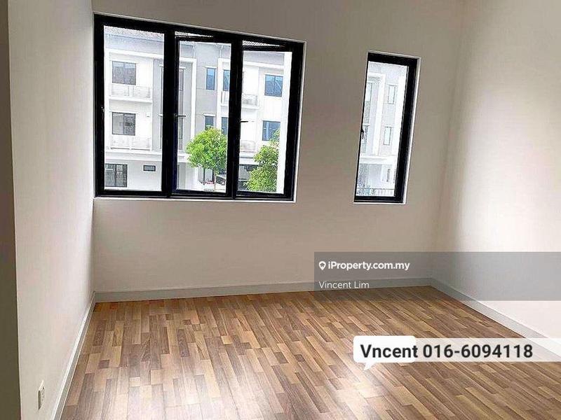 3-storey Terraced House for Sale in Lakefield Residence, Kajang by Vincent Lim - iProperty.com.my
