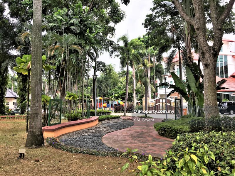 Rumah Berkembar untuk Dijual di Ara Damansara, Selangor oleh Bryant Be - iProperty.com.my
