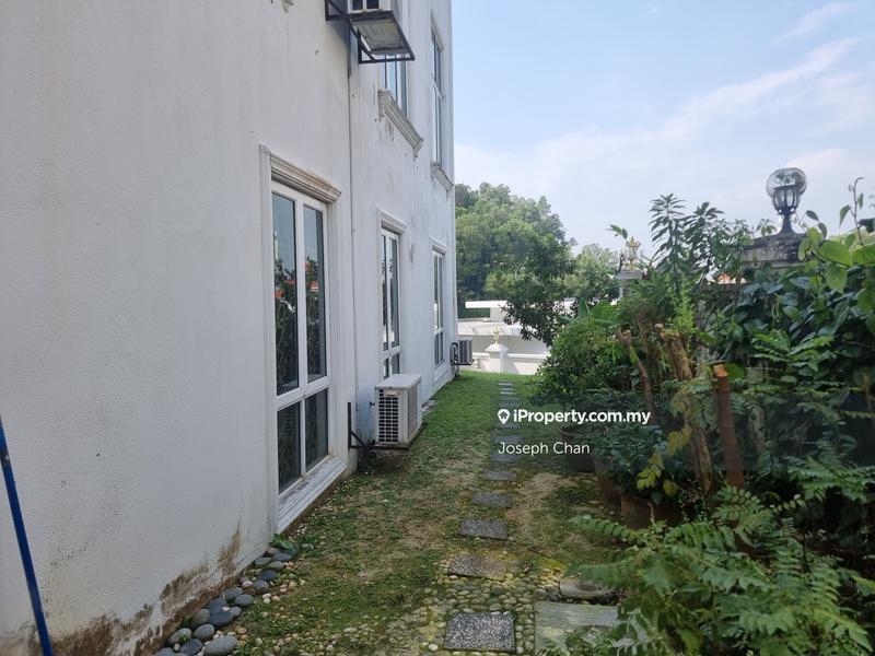 Bungalow House for Sale in Seksyen 7, Shah Alam by Joseph Chan - iProperty.com.my