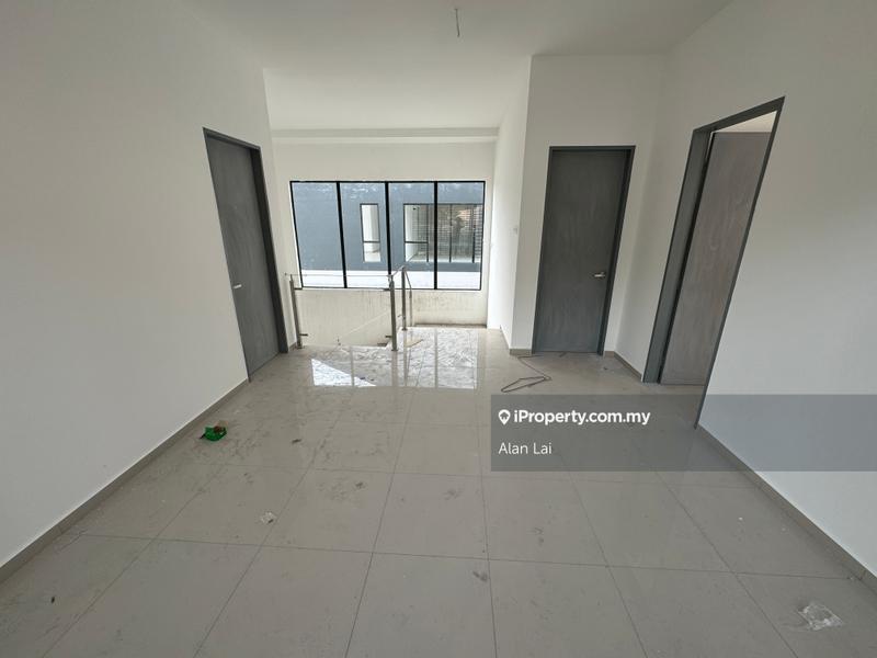 Banglo untuk Dijual di Taman Tropika, Bangi oleh Alan Lai - iProperty.com.my