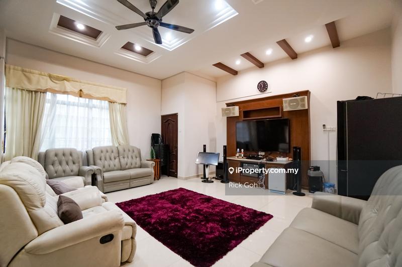 Bungalow House for Sale in Batu Ferringhi, Penang by Rick Goh - iProperty.com.my