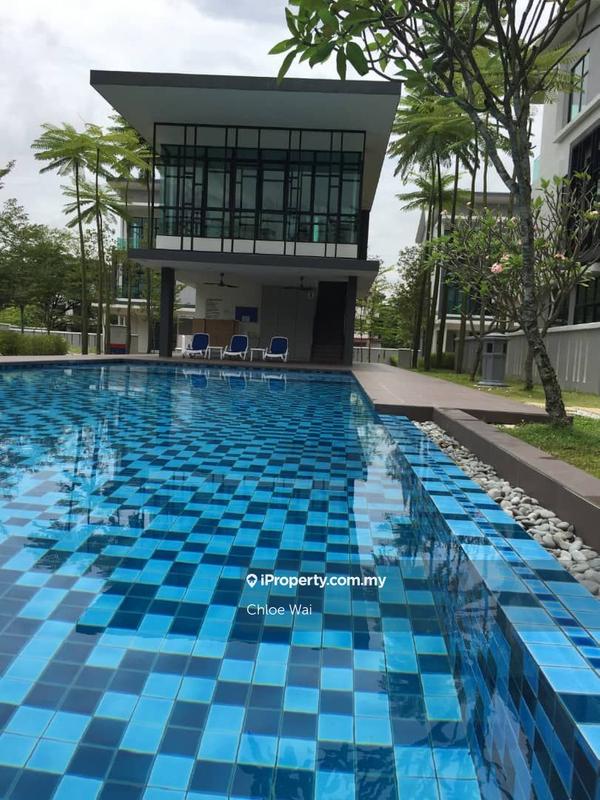 Rumah Berkembar untuk Dijual di Serdang, Seri Kembangan oleh Chloe Wai - iProperty.com.my