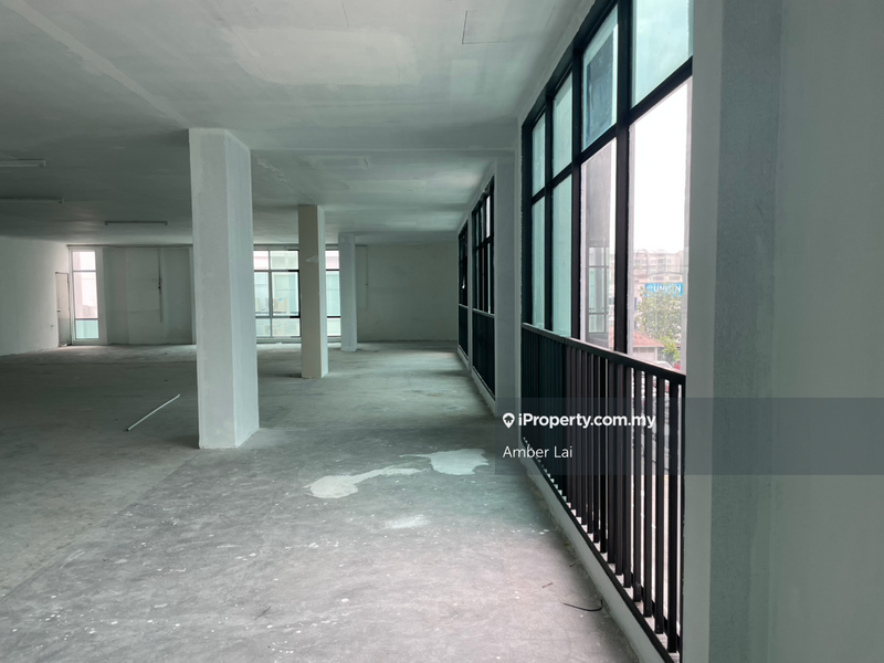 For Rent - 3 Storey Corner Shop
