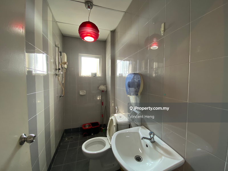 Pejabat untuk Dijual di Kelana Jaya, Petaling Jaya oleh Vincent Heng - iProperty.com.my