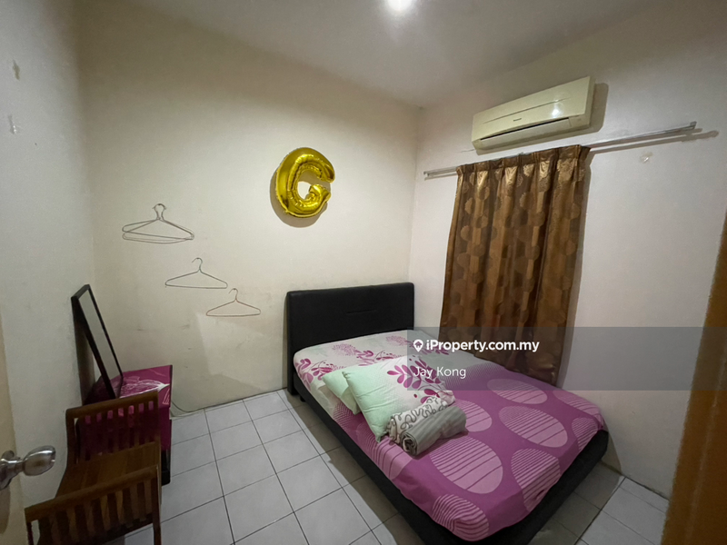 Semi-Detached House for Sale in Bandar Putra Permai, Seri Kembangan by Jay Kong - iProperty.com.my