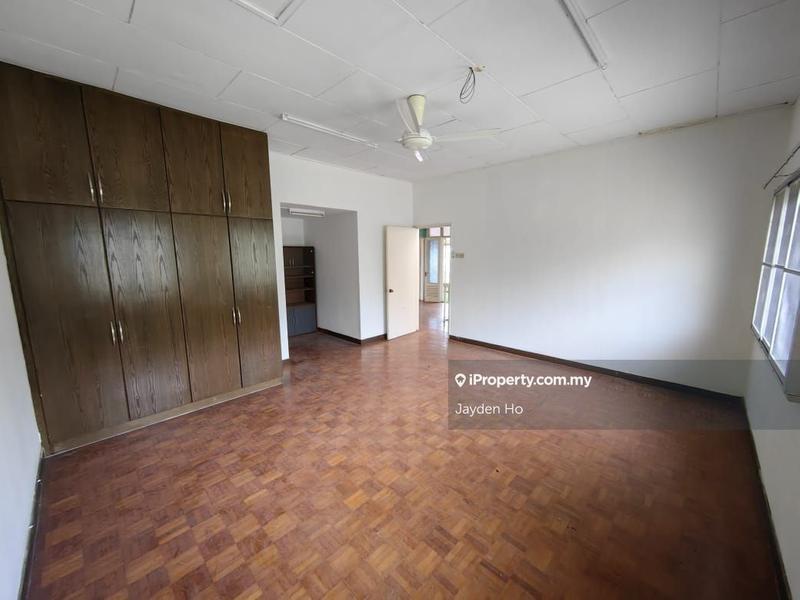 Bungalow House for Sale in Sea Park, Petaling Jaya by Jayden Ho - iProperty.com.my