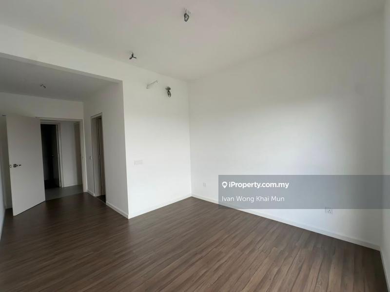 Service Residence for Sale in Aurora Subang Jaya by Ivan Wong Khai Mun - iProperty.com.my