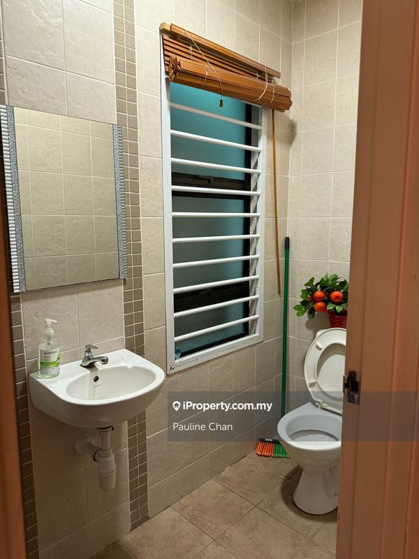 Rumah Berkembar untuk Dijual di kjtqa, Seri Kembangan oleh Pauline Chan - iProperty.com.my