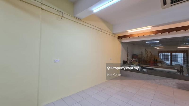 Shop for Sale in SS7, Petaling Jaya by Nat Chan - iProperty.com.my